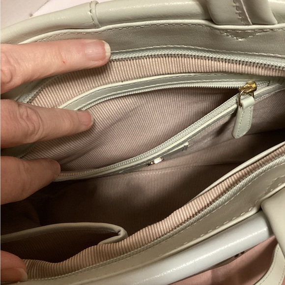 RADLEY LONDON Pastel Dog Design Shoulder Bag - Picture 8 of 16